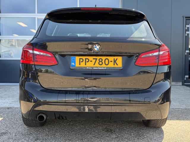BMW 2-SERIE Active Tourer 218i Executive Automaat - Navigatie - Climate Control - LED Koplampen