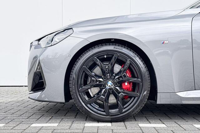 BMW 2-SERIE Coupé 220i | Premium Pack | M Sport | Harman Kardon | Panoramadak |