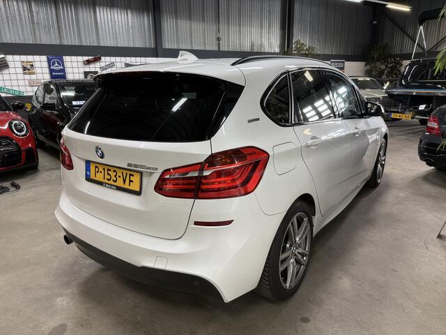 BMW 2-SERIE Active Tourer 225xe iPerformance High Exe. M // Panodak // Leer