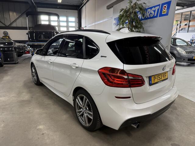 BMW 2-SERIE Active Tourer 225xe iPerformance High Exe. M // Panodak // Leer