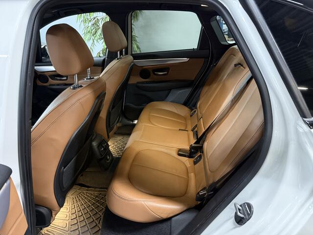 BMW 2-SERIE Active Tourer 225xe iPerformance High Exe. M // Panodak // Leer