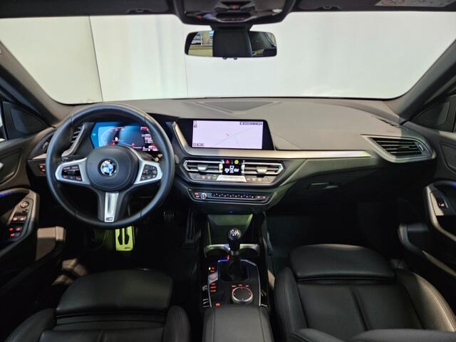 BMW 2-SERIE M-Sport 218i Business Edition / Panoramadak / Leder