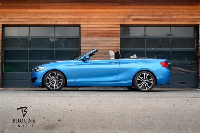 BMW 2-SERIE Cabrio 230i Sport 252pk