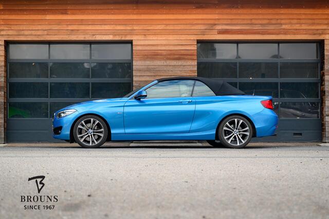 BMW 2-SERIE Cabrio 230i Sport 252pk