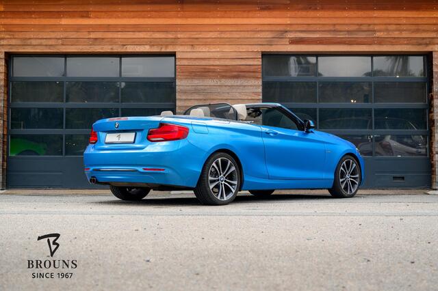 BMW 2-SERIE Cabrio 230i Sport 252pk