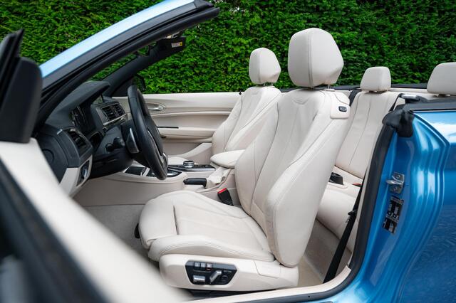 BMW 2-SERIE Cabrio 230i Sport 252pk
