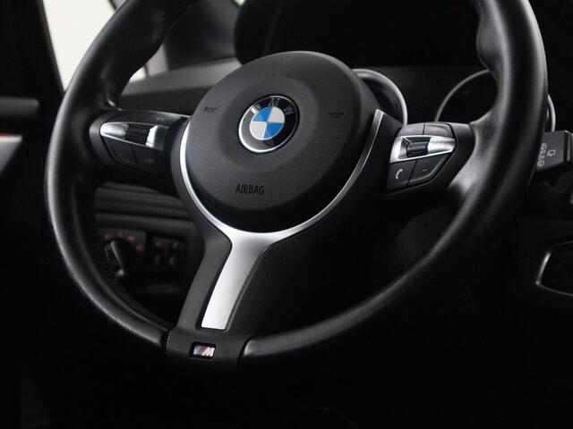 BMW 2-SERIE Active Tourer 218i Executive Edition | Half leder | Cruise control | Head-up | Interieur verlichting | Navigatie | Bluetooth | Elektrische achterklep | Trekhaak