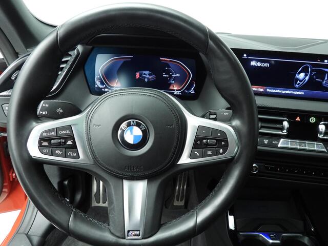 BMW 2-SERIE Gran Coupé 218i | M-Sportpakket | LED | Leder | HUD | Active cruise | M-Zetels | Panoramadak | Keyles go | DAB | Hifi speakers | Alu 19 inch