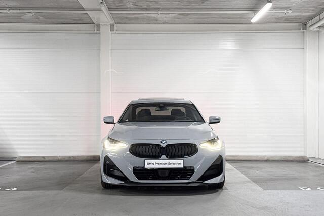 BMW 2-SERIE Coupé 220i High Executive M Sport | Harman Kardon