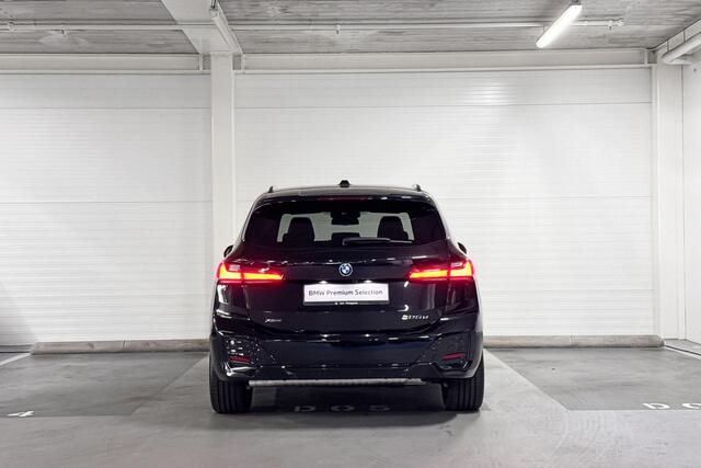 BMW 2-SERIE Active Tourer 225e xDrive M Sport | Panoramadak | Driving Assistent Prof.