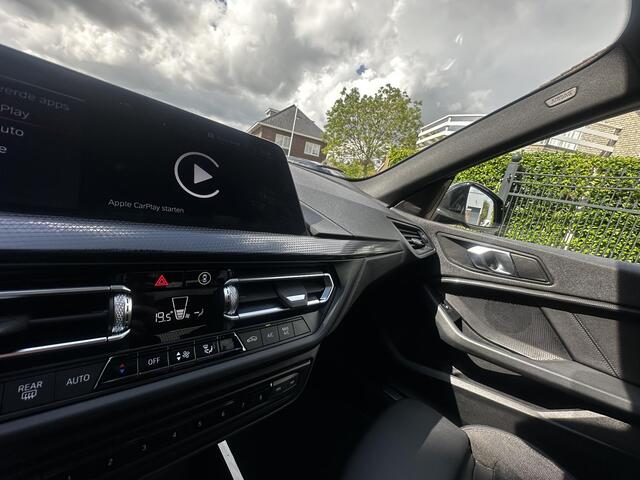 BMW 2-SERIE Gran Coupé 218i Org NL 1ste eigen. Sport|HiFi|Panorama