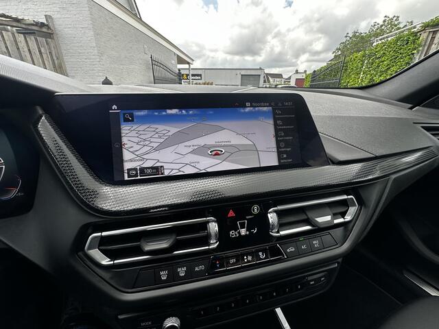 BMW 2-SERIE Gran Coupé 218i Org NL 1ste eigen. Sport|HiFi|Panorama