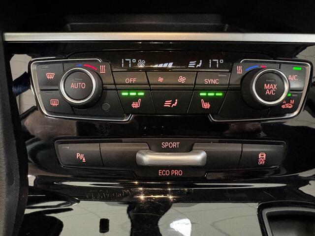 BMW 2-SERIE 216I HIGH EXEC. / Climatronic / Cruise / Afn. Trekh. / Navi / Camera