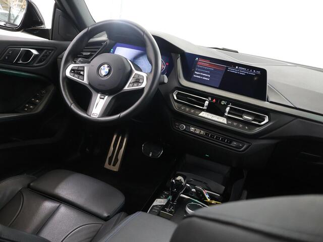 BMW 2-SERIE Gran Coupé 218i M Sport | Achteruitrijcamera | Memorystoel | Stoel en stuurwielverwarming | Panoramadak | Cruise control adaptief |