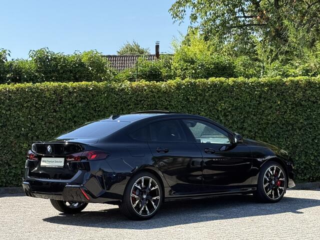 BMW 2-SERIE Gran Coupé 220 | M-Sport Pro | 19'' | Panorama | Camera | Harman/Kardon | Stuur + Stoelverw. | Comfort Access