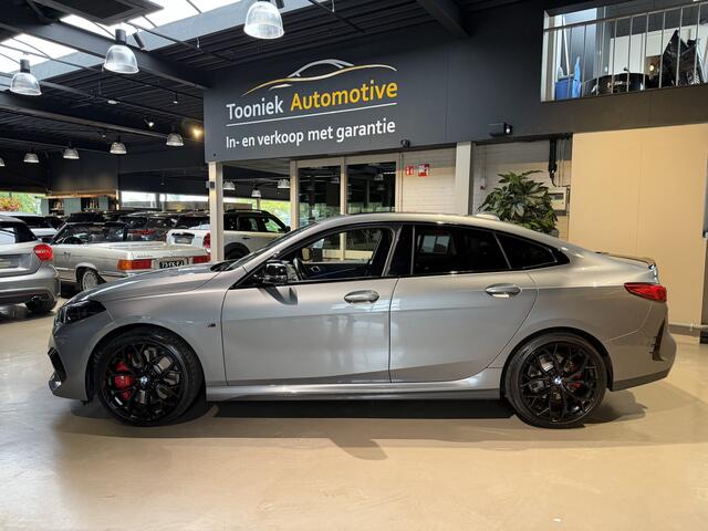 BMW 2-SERIE Gran Coupé M-PERFORMANCE | 220i M-PERFORMANCE | PANO | ALLES VAN ORIGINEEL BMW PERFORMANCE | UITLAAD SPECIAAL VAN BMW PERFORMANCE | WINGS ORIGINEEL VAN BMW |