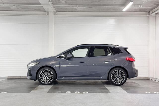 BMW 2-SERIE Active Tourer 225e xDrive M Sport | Panoramadak | Harman Kardon