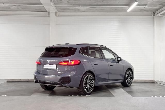 BMW 2-SERIE Active Tourer 225e xDrive M Sport | Panoramadak | Harman Kardon