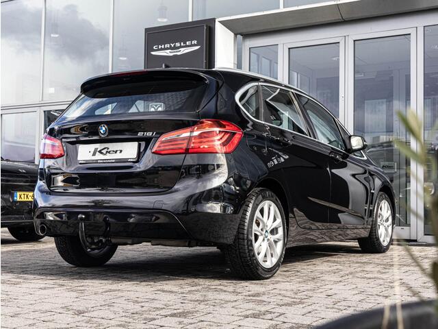 BMW 2-SERIE Active Tourer 218i Executive | Trekhaak | Sportstoelen | 17" Velgen |