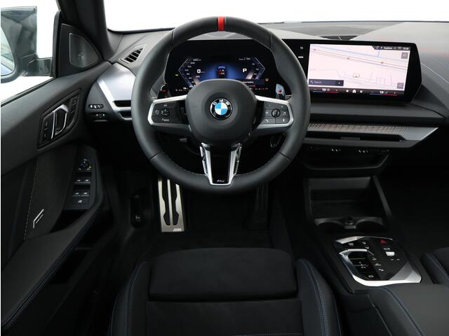 BMW 2-SERIE M235 xDrive Gran Coupé | M Sportpakket Pro | M Compound remsysteem | Panoramadak | Harman Kardon | Head-Up Display