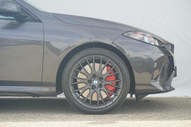 BMW 2-SERIE Gran Coupé 220 | M Sportpakket Pro | Harman Kardon | Elektrisch verstelbare stoelen | M Sportstoelen voor | Trekhaak