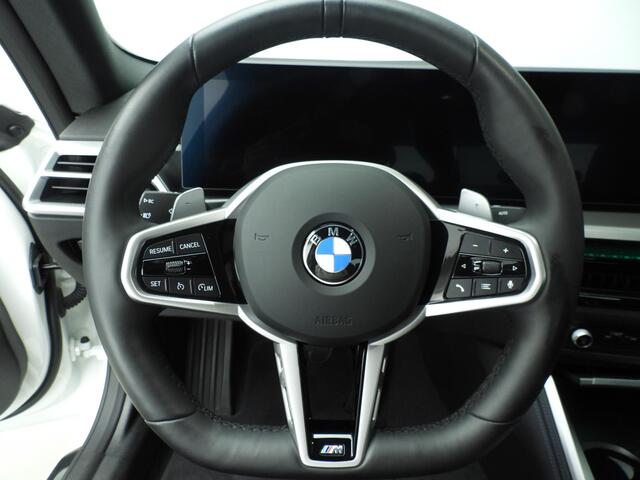 BMW 2-SERIE Coupé 218i | M-Sportpakket | LED | HUD | Sportstoelen | Trekhaak | Stoelverwarming | DAB | Hifi speakers | Alu 19 inch