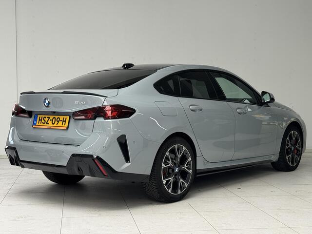 BMW 2-SERIE Gran Coupé 220 M Sport Design Edition | Navigatie | Camera | Sportstoelen | Stoelverwarming | Harman / Kardon Audio |
