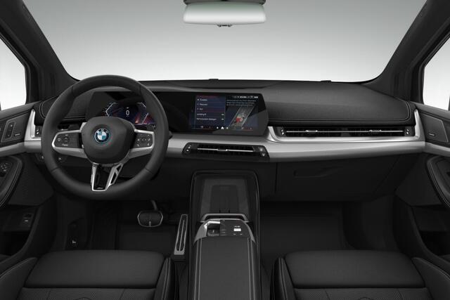BMW 2-SERIE Active Tourer 225e xDrive | M Sportpakket | Premium Pack | Comfort Pack | Travel Pack | Trekhaak
