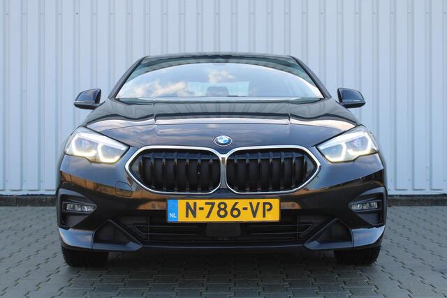 BMW 2-SERIE Gran Coupé 218i Business Edition | Incl. 12 maanden garantie | Cruise control | Climate control | Parkeersensoren | Apple carplay/Android auto | Navigatie | DAB radio | Vol leder sportstoelen |