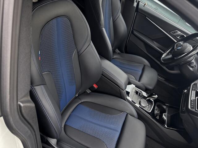 BMW 2-SERIE Gran Coupé 218i M-Sport | 19" | Hifi | Stoelverwarming | Privacy Glass |
