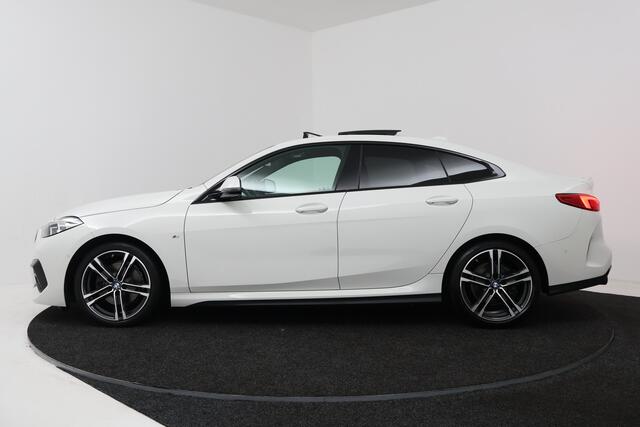 BMW 2-SERIE Gran Coupé 218i High Executive (PANORAMADAK, STOELVERWARMING, NAVIGATIE, DEALER ONDERHOUDEN)