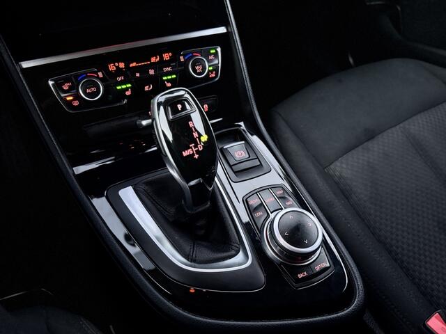 BMW 2-SERIE Active Tourer 218i LCI High Executive AUTOMAAT PDC NAVI