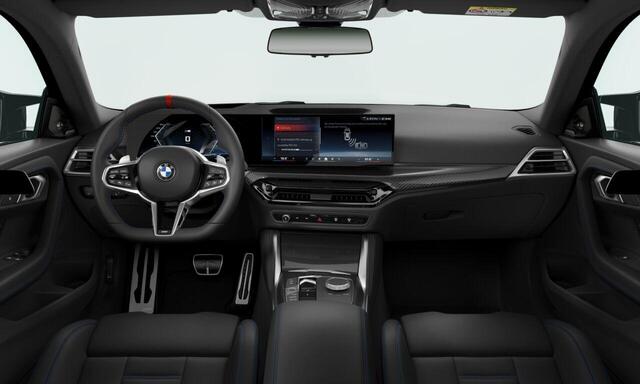 BMW 2-SERIE Coupé M240i xDrive | M Sportpakket Pro | Trekhaak | Harman Kardon | Adaptive Cruise Control | Comfort Access