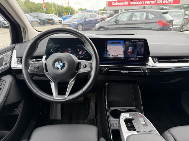 BMW 2-SERIE 218i Active Tourer Luxury Line Achteruitrijcamera Trekhaak Carplay