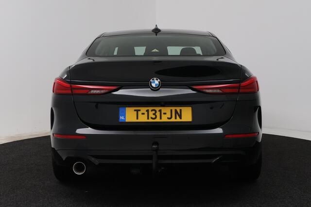 BMW 2-SERIE Gran Coupé 218i Introduction Edition (TREKHAAK AFNEEMBAAR, NAVIGATIE, CAMERA, STOELVERWARMING, CARPLAY, LED, 1e EIGENAAR, DEALER ONDERHOUDEN)