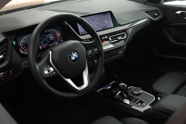 BMW 2-SERIE Gran Coupé 218i 136pk Aut. Business Edition Plus Camera Stoelverwarming Sportstoelen Navigatie Leder