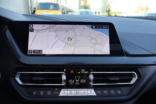 BMW 2-SERIE Gran Coupé 218i Executive Edition 1e eigenaar | Dealer Onderh | BTW | NAP | M-Sport+ | Pano | Winterpack | Harman | Camera | Alarm Klasse 3 | HIFI | Navi | Climate | Carplay | LMV | DAB