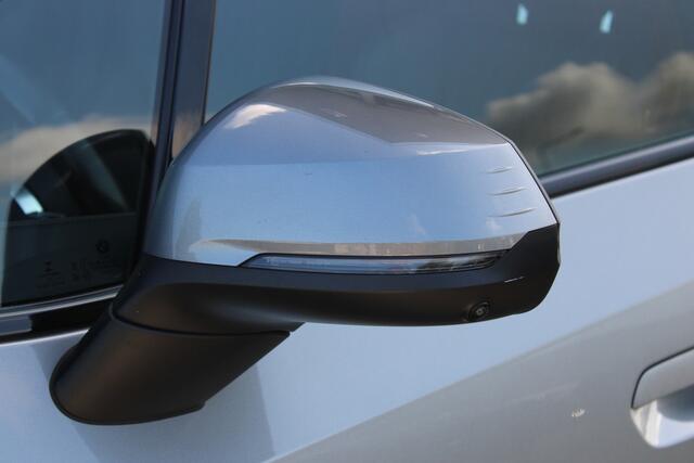 BMW 2-SERIE Active Tourer 220i M Sport Automaat / Trekhaak / Panoramadak / Sportstoelen / Comfort Access / Head-Up / Harman-Kardon / Getint glas