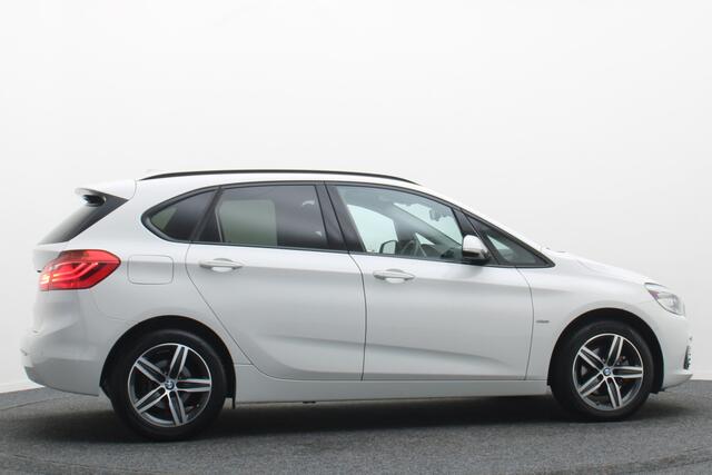 BMW 2-SERIE Active Tourer 218i Corporate Lease Executive LED, Camera, Navigatie, Stoelverwarming, PDC – foto 8