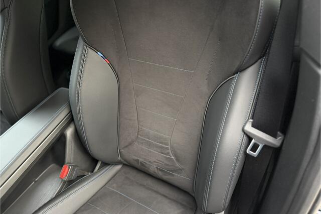 BMW 2-SERIE Active Tourer M-Sport | Massage | Memory | Trekhaak | Comfort Acces | Stuur+Stoelverwarming