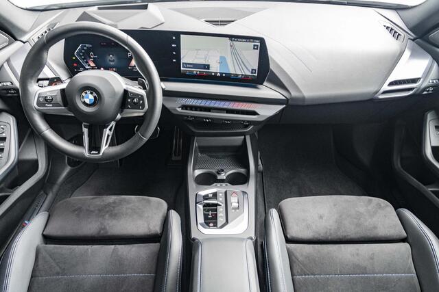 BMW 2-SERIE 220 Gran Coupe | M Sportpakket Pro | Comfort Access | Head Up Display | Harman Kardon | Driving Assistant Proffesional | Panoramadak | Stuurwielrand verwarmd | 19 inch