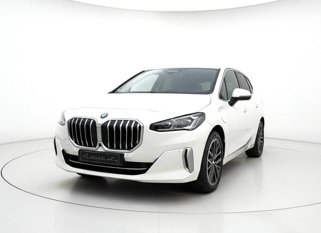BMW 2-SERIE Active Tourer 225e xDrive HARMAN KARDON - TREKHAAK - STOELVERWARMING