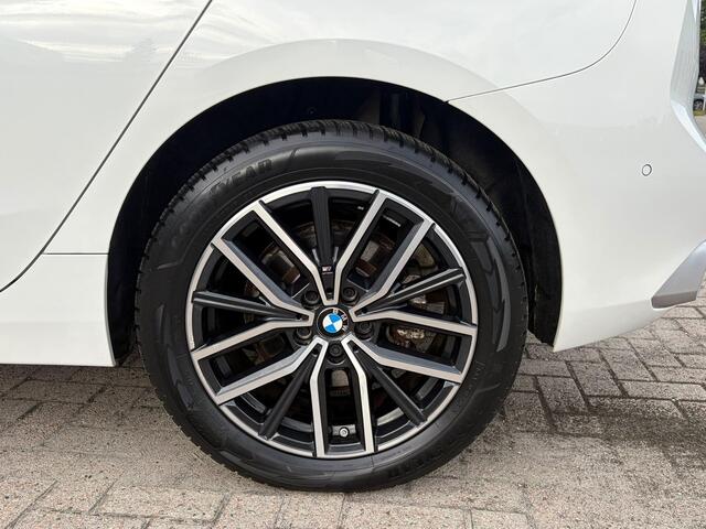 BMW 2-SERIE Active Tourer 225e xDrive HARMAN KARDON - TREKHAAK - STOELVERWARMING