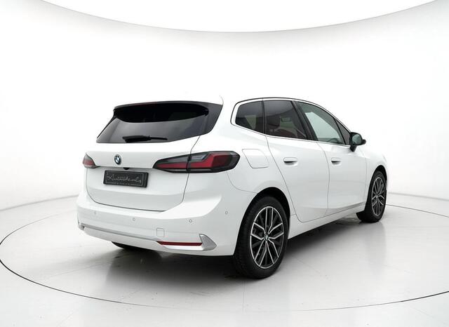 BMW 2-SERIE Active Tourer 225e xDrive HARMAN KARDON - TREKHAAK - STOELVERWARMING