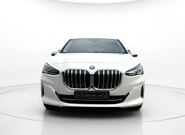 BMW 2-SERIE Active Tourer 225e xDrive HARMAN KARDON - TREKHAAK - STOELVERWARMING