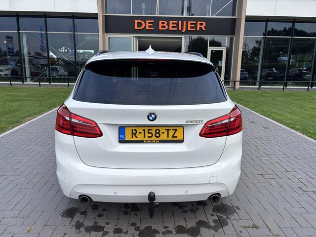 BMW 2-SERIE Active Tourer 220i 192pk Executive Trekh.I Navi I Airco