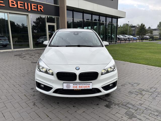 BMW 2-SERIE Active Tourer 220i 192pk Executive Trekh.I Navi I Airco