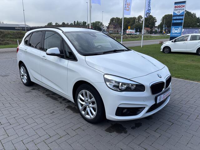 BMW 2-SERIE Active Tourer 220i 192pk Executive Trekh.I Navi I Airco