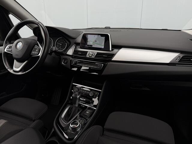 BMW 2-SERIE Active Tourer 218i Corporate Lease Executive Automaat Trekhaak/Navi/Cruise