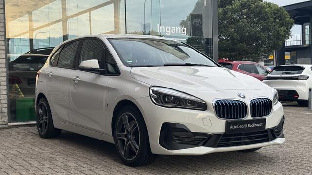 BMW 2-SERIE Active Tourer 225xe iP High Exec | Navi | Camera | Stoelverw.
